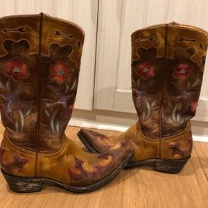 Old Gringo hand dyed cowboy boots